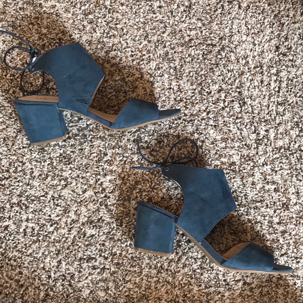 Reaction by Kenneth Cole Suede Block Heel